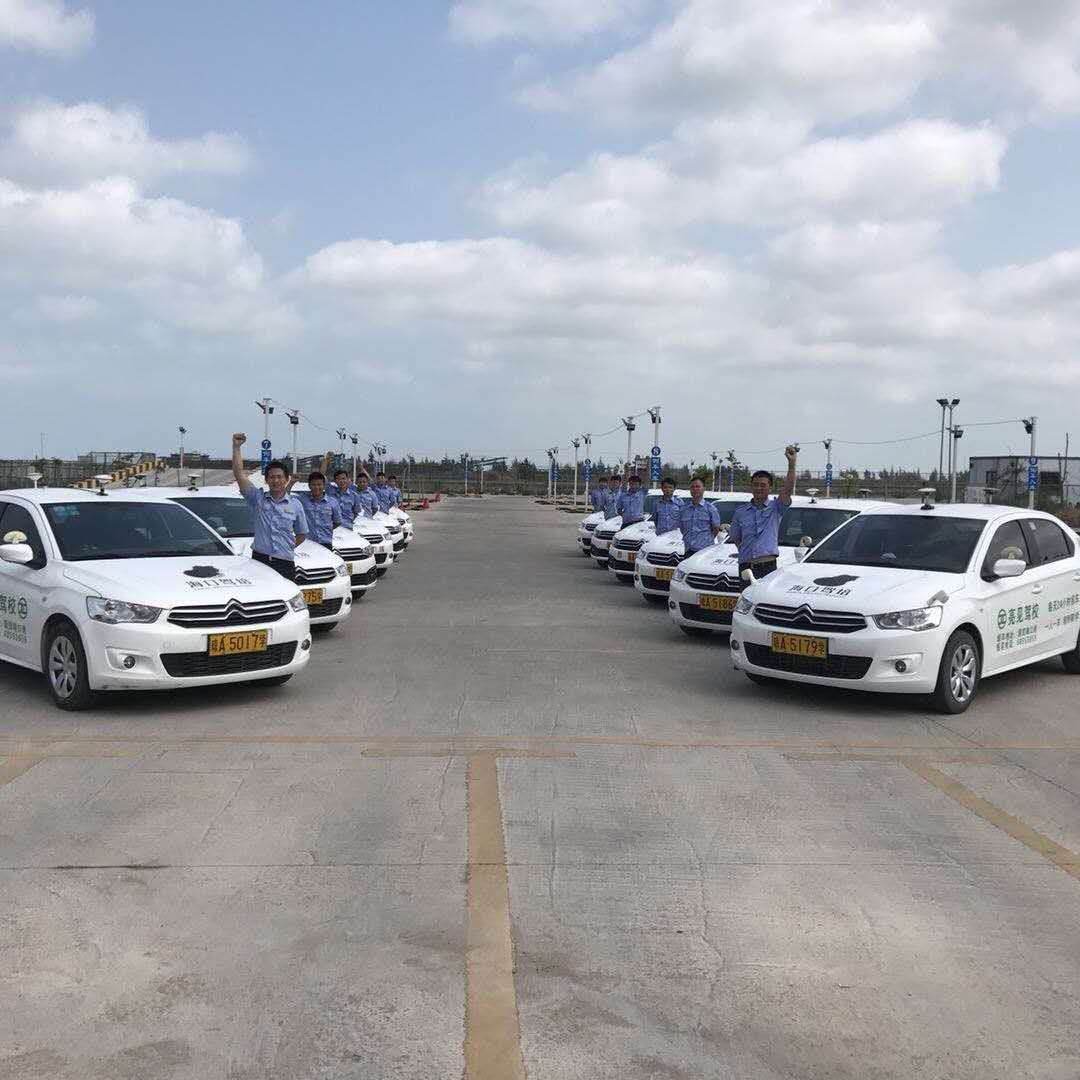 ����������У��ʵ��