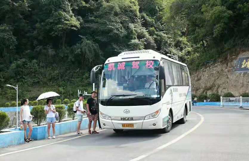 ��У��ͨ��